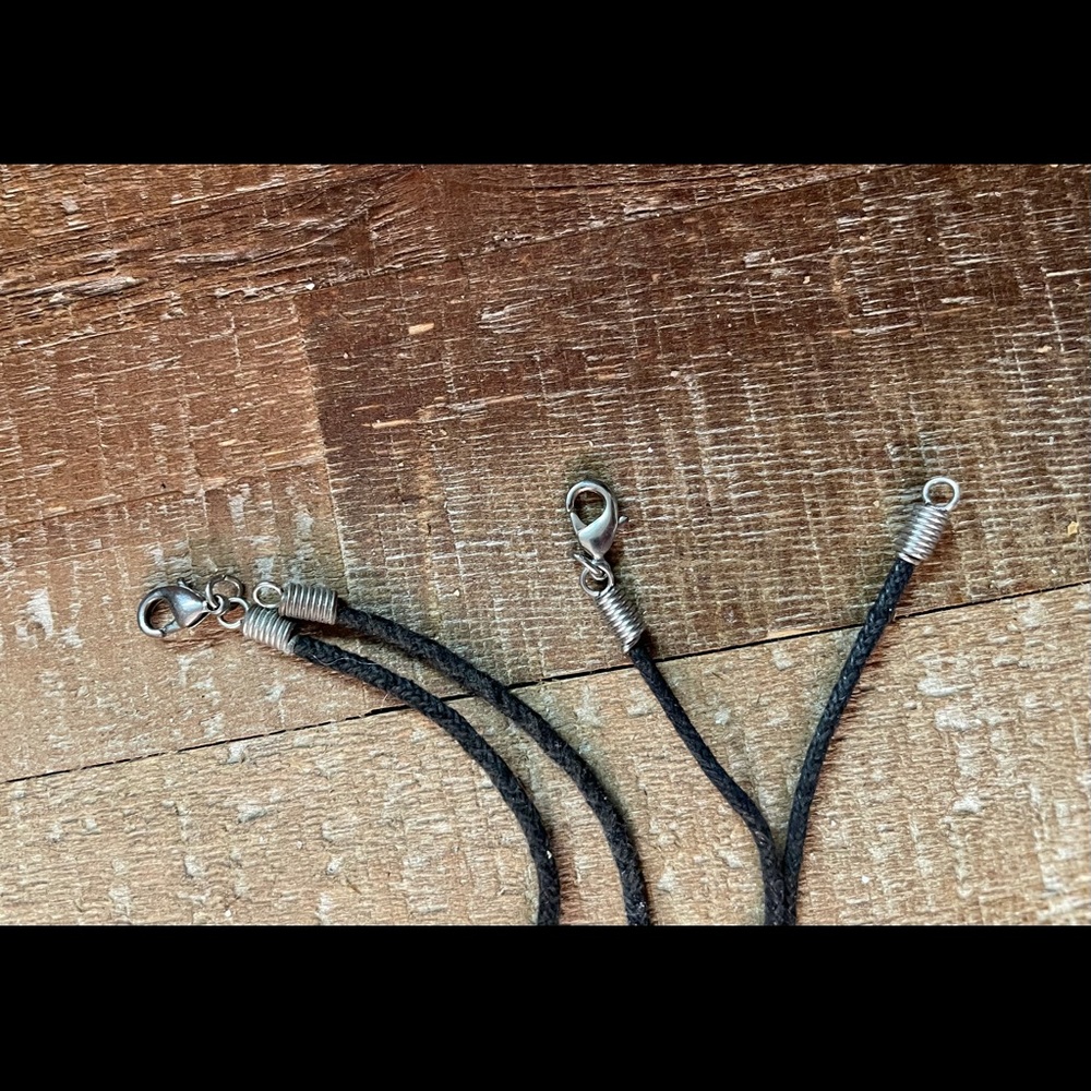 Set of two matching style necklaces - Turtle & Bear - Picture 4 of 6